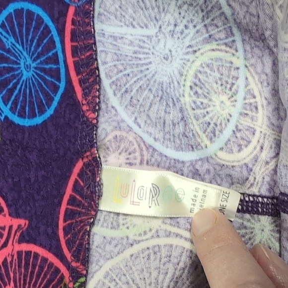LuLaroe bicycle print leggings - Picture 4 of 4